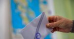 Τάσεις MRB: Στο 29% η ΝΔ με προβάδισμα 11,4 μονάδων έναντι της ΕΛΑΣ – Στην τρίτη θέση το ΠΑΣΟΚ, τέταρτο το κόμμα της Μαρίας Καρυστιανού