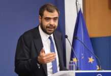Μαρινάκης κατά Τσίπρα: «Η εντιμότητά του είναι το πιο σύντομο πολιτικό ανέκδοτο»