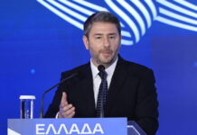 Νίκος Ανδρουλάκης: Να κατευθυνθούν αδιάθετοι πόροι του Ταμείου Ανάκαμψης σε προγράμματα κοινωνικών κατοικιών