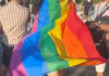 Στους ρυθμούς του Athens Pride η Αθήνα – Η πολύχρωμη παρέλαση στο Σύνταγμα