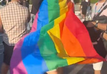 Στους ρυθμούς του Athens Pride η Αθήνα – Η πολύχρωμη παρέλαση στο Σύνταγμα