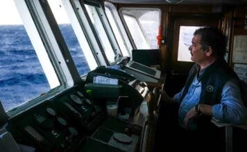 Γιάννης Σκοπελίτης: Σάλπαρε για το τελευταίο του ταξίδι ο καπετάνιος του θρυλικού «Σκοπελίτη»