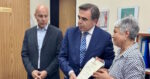 Ο Μαργαρίτης Σχοινάς παρέλαβε το πτυχίο του Βαγγέλη Γιακουμάκη από τη Γαλακτοκομική Σχολή Ιωαννίνων