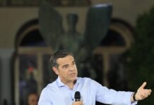 Αλέξης Τσίπρας από τη Νίκαια: «Σε 24 ώρες γίναμε αξιωματική αντιπολίτευση σε λίγους μήνες κυβέρνηση»