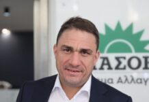 Σκληρή επίθεση Τσουκαλά σε Μητσοτάκη για το άρθρο 86: «Αλλάζει ο Μανωλιός για να βάλει τα ρούχα του αλλιώς»