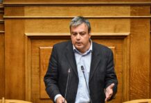 Βερναρδάκης κατά Τσίπρα: Η ΕΛΑΣ παραπέμπει σε συνέδριο προοδευτικών επαγγελματικών ελίτ παρά σε κοινωνική συμμαχία