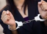 Συνελήφθη εργαζόμενη για συστηματικές κλοπές σε μίνι μάρκετ στην Άρτα – Χειροπέδες και σε συνεργό