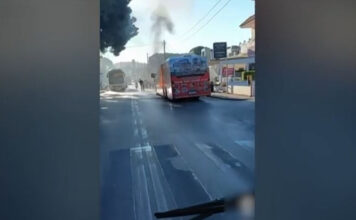 Ρόδος: Λεωφορείο πήρε φωτιά εν κινήσει – Δεν σημειώθηκαν τραυματισμοί