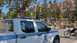 Ακρόπολη: Δύο τραυματίες μετά την επίθεση άνδρα με μαχαίρι – «Πήγε να σφάξει μία γυναίκα»