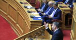 Μείωση 10 λεπτά στη βενζίνη και 5 λεπτά στο diesel έως τέλος Αυγούστου, ανακοίνωσε ο πρωθυπουργός – Αποκάλεσε «πολιτικό Λάζαρο» τον Ανδρουλάκη