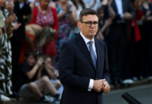 Νέος πρωθυπουργός της Βρετανίας ο Άντι Μπέρναμ μετά την παραίτηση Κιρ Στάρμερ