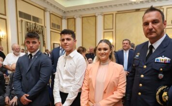 Προεδρικό Μέγαρο: Οι αριστούχοι των Πανελλαδικών, η δασκάλα των Φουρνά και ο πιλότος του F-16 στους τιμητικά προσκεκλημένους