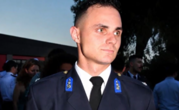 Γύθειο: Θρήνος και σπαραγμός στην κηδεία του 27χρονου πυροσβέστη που έπεσε στο καθήκον