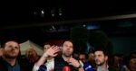 Ο Στέφανος Κασσελάκης «τρολάρει» τους βουλευτές του ΣΥΡΙΖΑ που παραιτούνται – «Να σας γράψω συστατική επιστολή για τον ιδιωτικό τομέα»