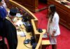 Η Μυρτώ Κοροβέση ορκίστηκε βουλευτής του ΣΥΡΙΖΑ στη θέση του Γιώργου Καραμέρου και θα ανεξαρτητοποιηθεί