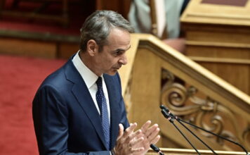 Μητσοτάκης σε Ανδρουλάκη: Γίνατε αξιωματική αντιπολίτευση από σπόντα – Είστε κατώτερος των περιστάσεων