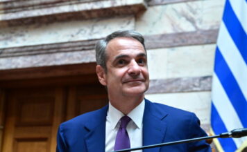 Κυριάκος Μητσοτάκης: Το μεγάλο πακέτο της ΔΕΘ και οι κερδισμένοι – Οι οδηγίες προς τους βουλευτές και η πρόβλεψη για νέο κύμα ακρίβειας