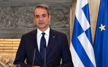 Μητσοτάκης: «Τάζουν στους πάντες τα πάντα εκ του ασφαλούς γιατί είναι βέβαιοι ότι θα χάσουν τις εκλογές»