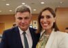 Νικόλας Φαραντούρης: Η απάντηση στα δημοσιεύματα για την απόσπαση της συζύγου του στην ελληνική αντιπροσωπεία της ΕΕ – «Έγινε νόμιμα»