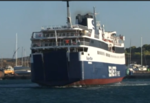 «Οδύσσεια» για 317 επιβάτες σε πλοίο της Seajets – Ξεκίνησαν από Ραφήνα για Άνδρο-Τήνο-Μύκονο αλλά… επιστρέφουν στο Λαύριο