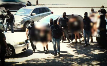 Θεσσαλονίκη: Στον εισαγγελέα οι τρεις συλληφθέντες για τις εμπρηστικές επιθέσεις – Δίωξη για 5 κακουργήματα