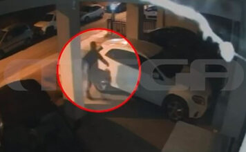 Θεσσαλονίκη: Η στιγμή που ο δράστης αφήνει τον εκρηκτικό μηχανισμό στο σπίτι του Σάββα Αναστασιάδη – MEGA ντοκουμέντο