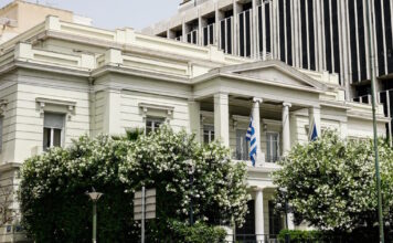 Το ΥΠΕΞ καταδικάζει τις απειλές των Χούθι στην Ερυθρά Θάλασσα: «Αναγνωρίζουμε τον καθοριστικό ρόλο του Βασιλείου της Σαουδικής Αραβίας»