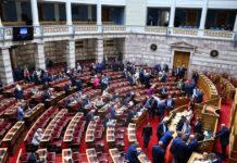 Βουλή: Σε εξέλιξη η ψηφοφορία για τα 33 άρθρα της Συνταγματικής Αναθεώρησης
