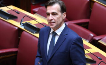 Ο Μιχάλης Χουρδάκης στο ΠΑΣΟΚ, μετά την Πλεύση Ελευθερίας και τους Δημοκράτες