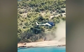Σπέτσες: Προσγείωση ιδιωτικού ελικοπτέρου σε πολυσύχναστη παραλία