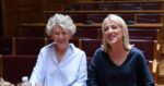 Ο ΣΥΡΙΖΑ επέλεξε την Έλενα Ακρίτα για αντιπρόεδρο της Βουλής – «Σιδεροκέφαλη» της ευχήθηκε η Ρένα Δούρου