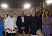 Ο Νίκος Ανδρουλάκης στην Επίδαυρο για την παράσταση «Ίων»