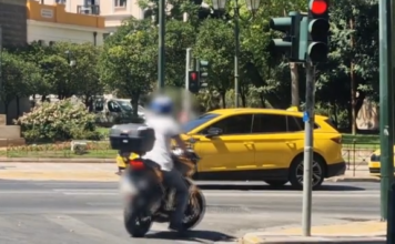 Μπαράζ παραβάσεων στους άδειους δρόμους της Αθήνας
