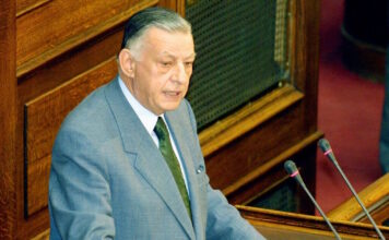 Τα συλλυπητήρια του Νίκου Δένδια και του Τάκη Θεοδωρικάκου για τον θάνατο του Γιάννη Βαρβιτσιώτη