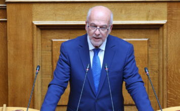 Φλωρίδης κατά Τσίπρα για τη Δικαιοσύνη: «Μετά από όσα διέπραξε, θα έπρεπε να την αποφεύγει όπως ο διάβολος το λιβάνι»
