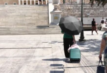 Σε «κλοιό» καύσωνα η χώρα – Στους 40 βαθμούς ο υδράργυρος για μια εβδομάδα