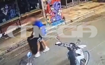 Κυψέλη: Η στιγμή που ο 26χρονος μεταφέρει τη βαλίτσα με τη νεκρή Βρετανίδα – MEGA ντοκουμέντο