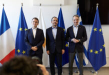 Ηλεκτρική διασύνδεση Ελλάδας – Κύπρου: Επαφές Μητσοτάκη, Μακρόν και Χριστοδουλίδη για επανεκκίνηση του GSI