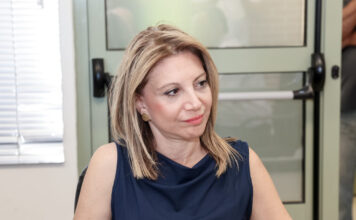 Μαρία Καρυστιανού: Συνεχίζονται οι αποχωρήσεις από την «Ελπίδα για τη Δημοκρατία» – «Δεν συνθέτει, αλλά λειτουργεί με αρχηγικά στερεότυπα»