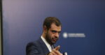 Παύλος Μαρινάκης: Το ΠΑΣΟΚ καταψηφίζει τον Στουρνάρα αλλά «καταπίνει» την Ακρίτα