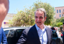 Στο νοσοκομείο ο Κυριάκος Μητσοτάκης μετά από ατύχημα με το ποδήλατο