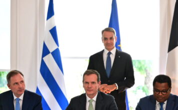 Μητσοτάκης στην υπογραφή συμφωνίας για την ηλεκτρική διασύνδεση Ελλάδας – Κύπρου: «Ισχυρή ψήφος εμπιστοσύνης» η είσοδος της Meridiam στην GSI