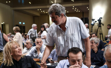ΣΥΡΙΖΑ: Η «τρόικα» της μετάβασης, το τέλος της αναμονής Τσίπρα και η επόμενη μάχη για την ηγεσία