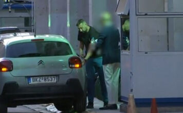 Γιώργος Μαζωνάκης: Στις φυλακές Κορυδαλλού μεταφέρθηκαν τα ξημερώματα οι γιατροί που κατηγορούνται για τον θάνατο του τραγουδιστή