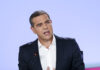 Live η ομιλία του Αλέξη Τσίπρα στο Επαγγελματικό Επιμελητήριο
