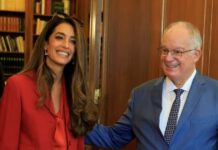Η Αμάλ Κλούνεϊ στο Προεδρικό: Η θερμή υποδοχή από τον Κωνσταντίνο Τασούλα και τα χαμόγελα