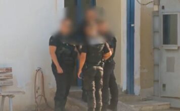 «Μας έλεγε “θα σας σκοτώσω”» – Τι λέει στις «Εξελίξεις Τώρα» προηγούμενο θύμα του 31χρονου που εισέβαλε στο ΑΤ Μάνδρας