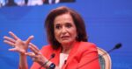Ντόρα Μπακογιάννη: Μετά από 8 χρόνια βλέπω υπουργούς με αλαζονεία, είναι ώρα να «ξεκαβαλικέψουν»