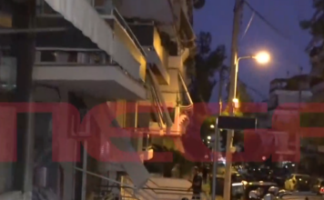 Νίκαια: Οπλισμένος άνδρας κρατάει όμηρο τη γυναίκα του μέσα στο σπίτι τους