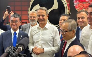 ΔΕΘ 2026: Με παραδοσιακά τύμπανα Taiko η υποδοχή του Κυριάκου Μητσοτάκη στο περίπτερο της Ιαπωνίας